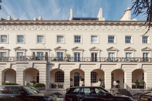 Terraced house to rent in Hanover Terrace, London
