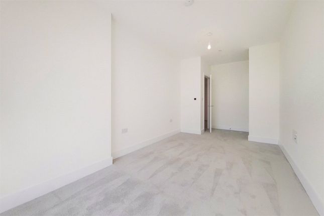 Flat for sale in Starling Court, Southmere, 1 Nest Way
