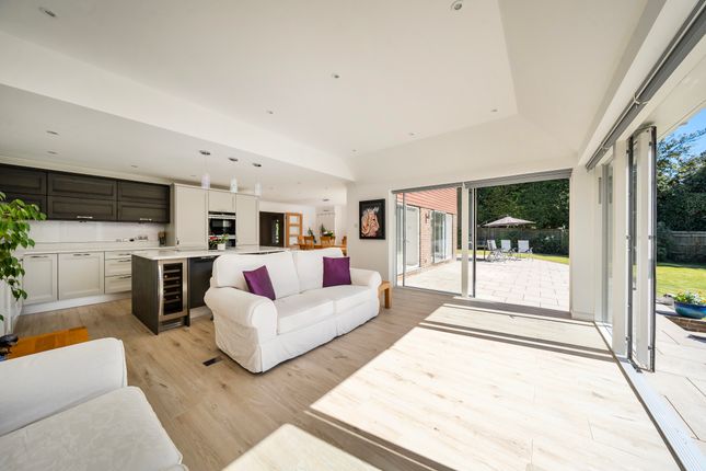 18, Manor Close, Tunbridge Wells photo 4