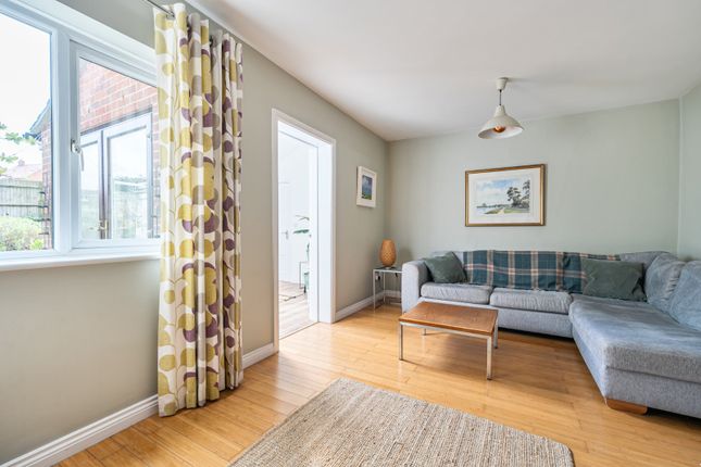 51, Beech Road, Hampshire photo 5