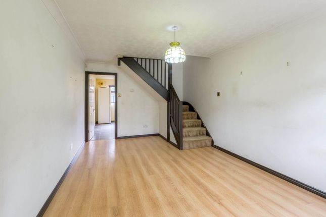 20, Isaacson Drive, Milton Keynes photo 4