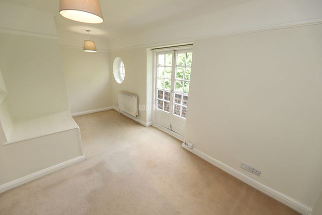 Flat for sale in Midholm Close, London