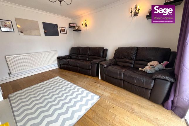 31, The Beeches, Cwmbran photo 4