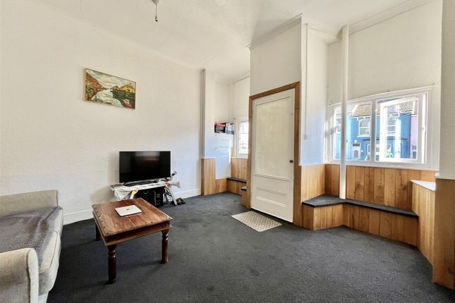 Ground Floor, 215, Harold Road, Hastings photo 3