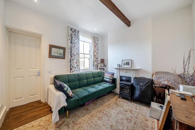8, Churchfields, London photo 2