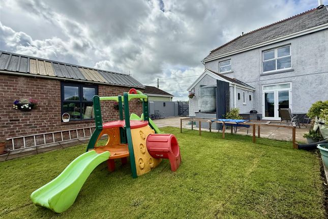 12, Gorsddu Road, Llanelli photo 4