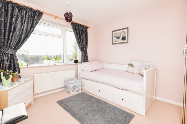 Flat for sale in Caird Avenue, New Milton, Hampshire