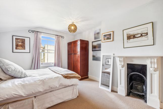 Terraced house for sale in Ritherdon Road, London