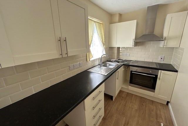 2, Stanley Way, Daventry photo 5