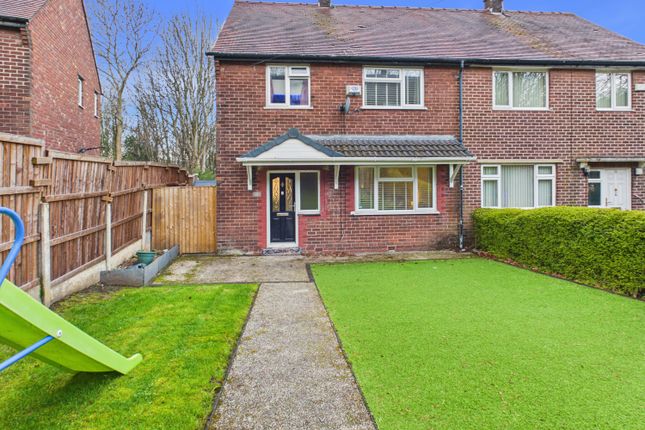 13, Danwood Close, Manchester photo 2