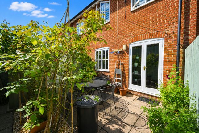 5, Farriers, Fordingbridge photo 3