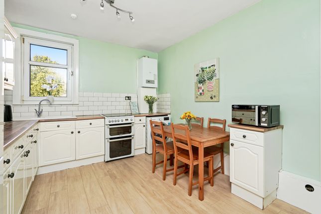 31, Eskview Avenue, MUSSELBURGH photo 5