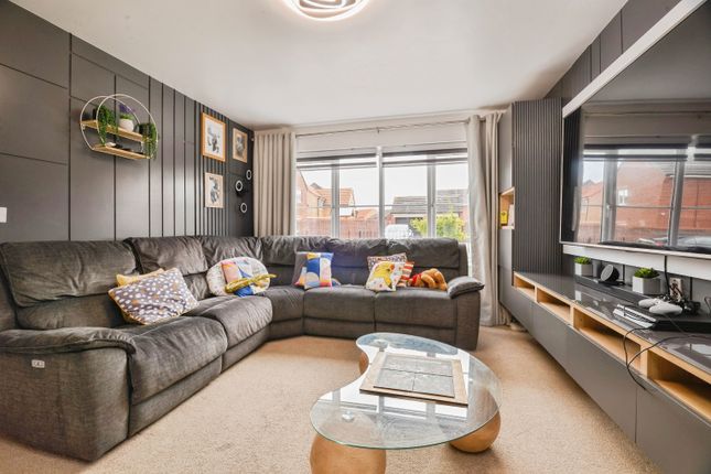 31, Carina Crescent, Stockton-on-Tees photo 2