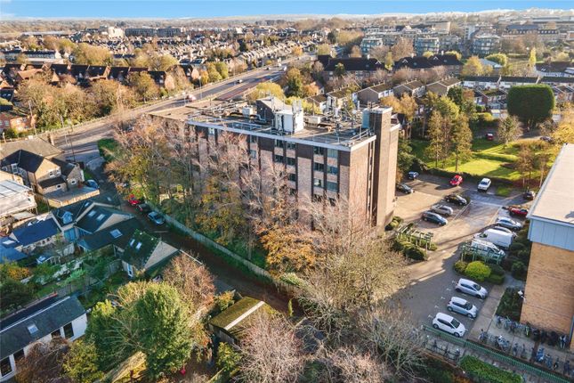 Flat 606, Mayflower House,, Manhattan Drive, Cambridgeshire photo 4