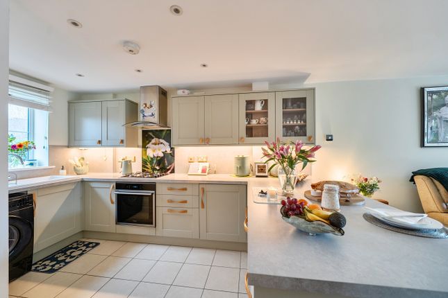 23, Charlesby Drive, Swindon photo 2