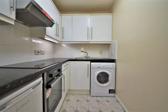 81, Clarkes Drive, Uxbridge photo 4