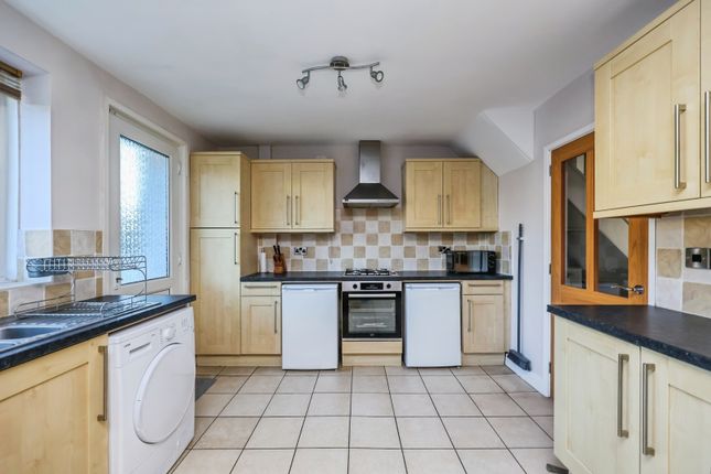 12, Woodsford Grove, Nottingham photo 2