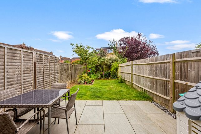47 Morris Drive, Billingshurst photo 3
