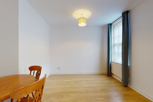 Clarendon Road, London photo 3