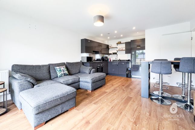 47 Sterling Square, Broad Lane, Berkshire photo 4