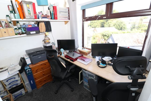 57 Flixton Drive, Crewe, Cheshire photo 5