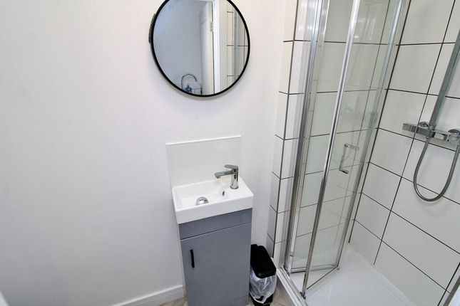 81, South Street, Rugby photo 4