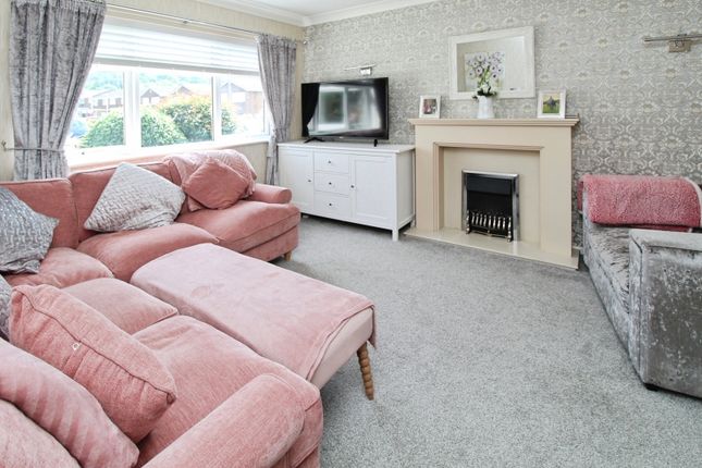 81, Horsley Avenue, Crawcrook photo 3