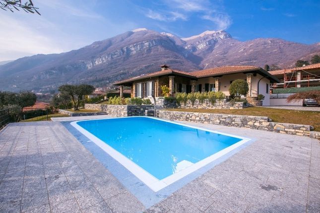 Detached house for sale in 22016 Tremezzo, Province Of Como, Italy