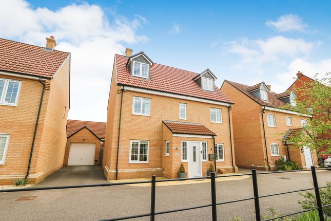 Detached house for sale in Parkview Terrace, Bedford