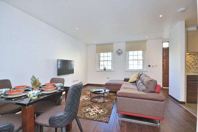 Thumbnail Flat to rent in King Henry Terrace, The Highway, London