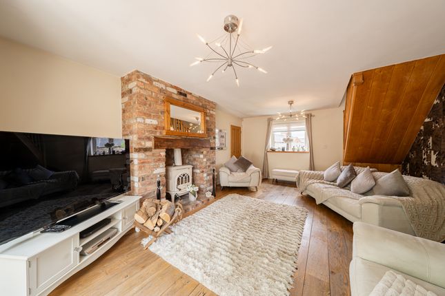 8 Elms Court, Leicester photo 4