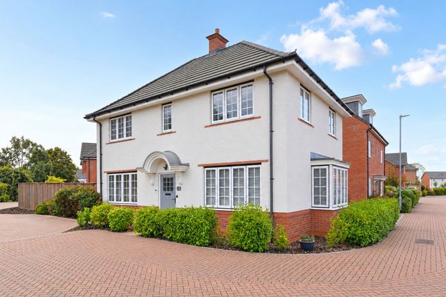4-bed detached on 18 Cadet Close, Henlow, £535,000