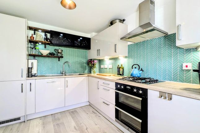 3, Skylark Street, Bordon photo 5