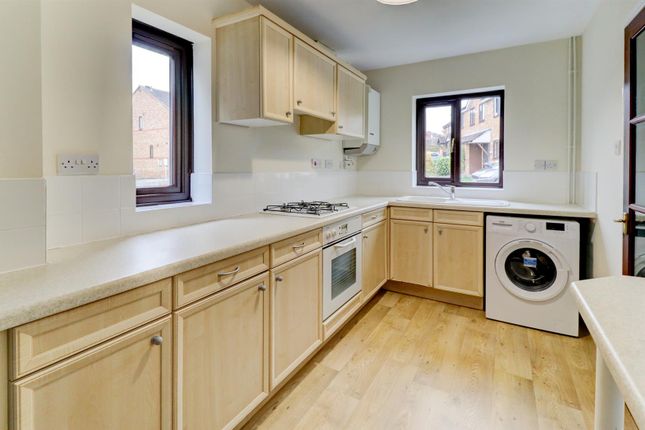 21, Coughton Drive, Leamington Spa photo 3