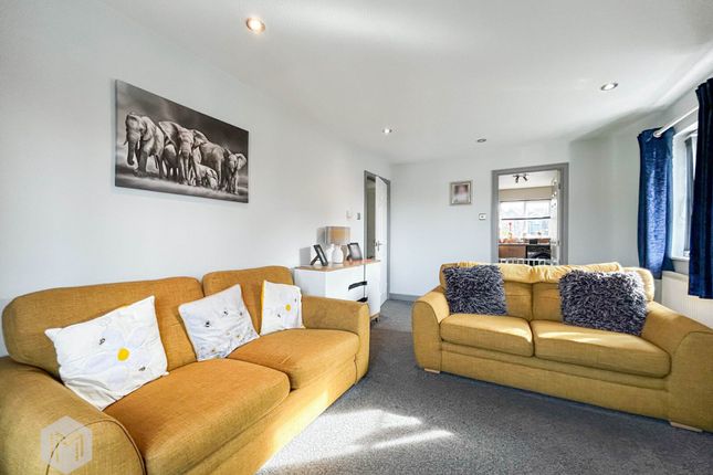 7 Calverleigh Close, Bolton photo 3