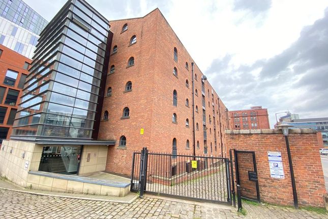 Flat for sale in Tariff Street, Manchester