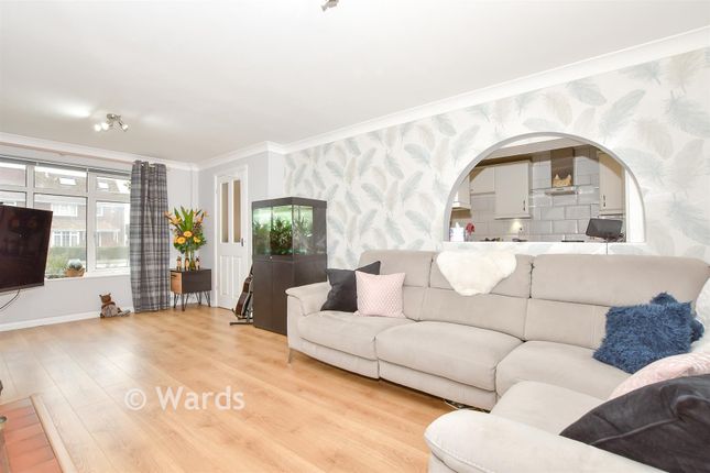 36, Laburnum Drive, Aylesford photo 3