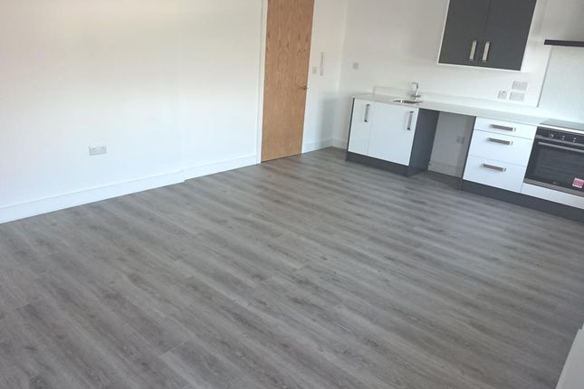 Flat 8, 2 Smith Street, Heywood photo 4