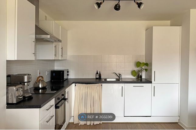 Flat, Wheelwright House Palgrave Road, Bedford photo 3