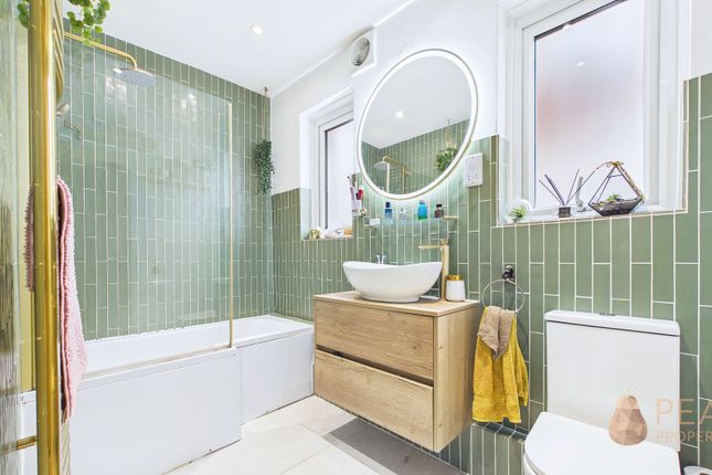 35, Boundary Road, Lancing photo 4