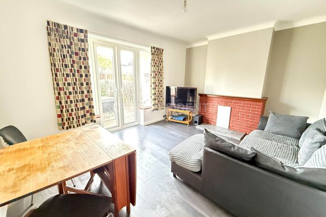 78, Malden Way, New Malden photo 2