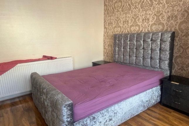 Room to rent in Jersey Road, Ilford