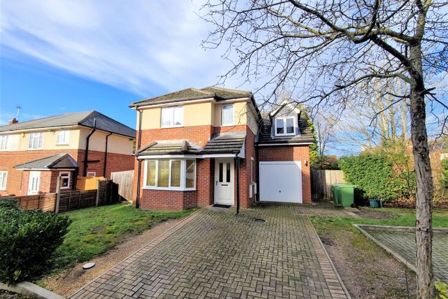 Thumbnail Detached house to rent in Cromwell Road, Camberley
