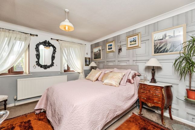 9, Oak Tree Grove, Pontefract photo 4