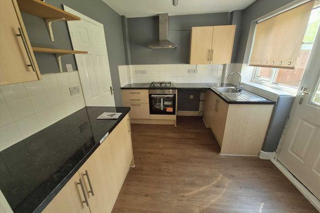 38, Harland Green, Liverpool photo 5