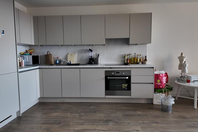 Thumbnail Flat to rent in East Acton Lane, London