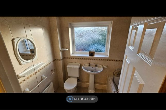 Bolsover, Chesterfield photo 4