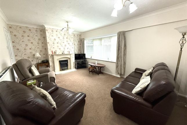 Moorland Close, Rugeley photo 3