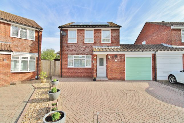 Link-detached house for sale in Fair Isle Close, Stubbington, Fareham