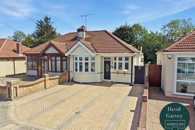 2-bed house on 20, Heather Drive, Romford, £425,000